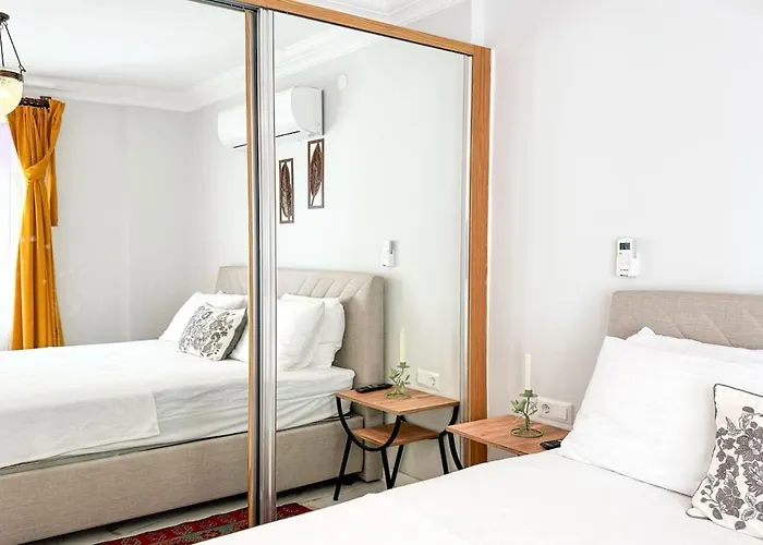 Moonlight Sea View Apartment *