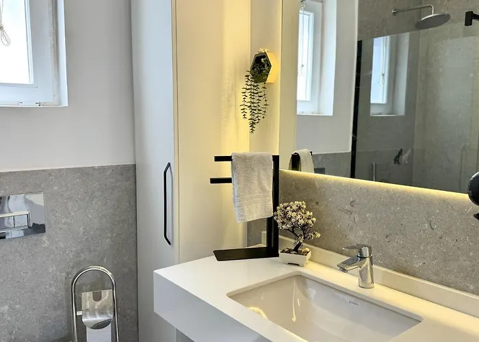 Apartment Moonlight Sea View *